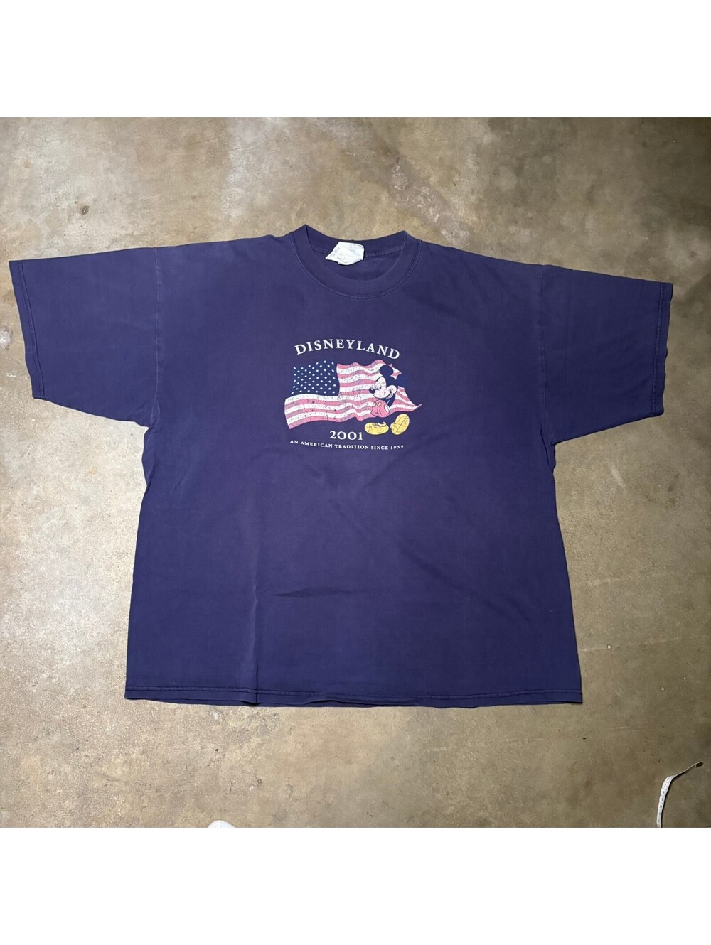 Vtg Disneyland Mens Sz XXL 2001 Mickey Mouse T-Shirt